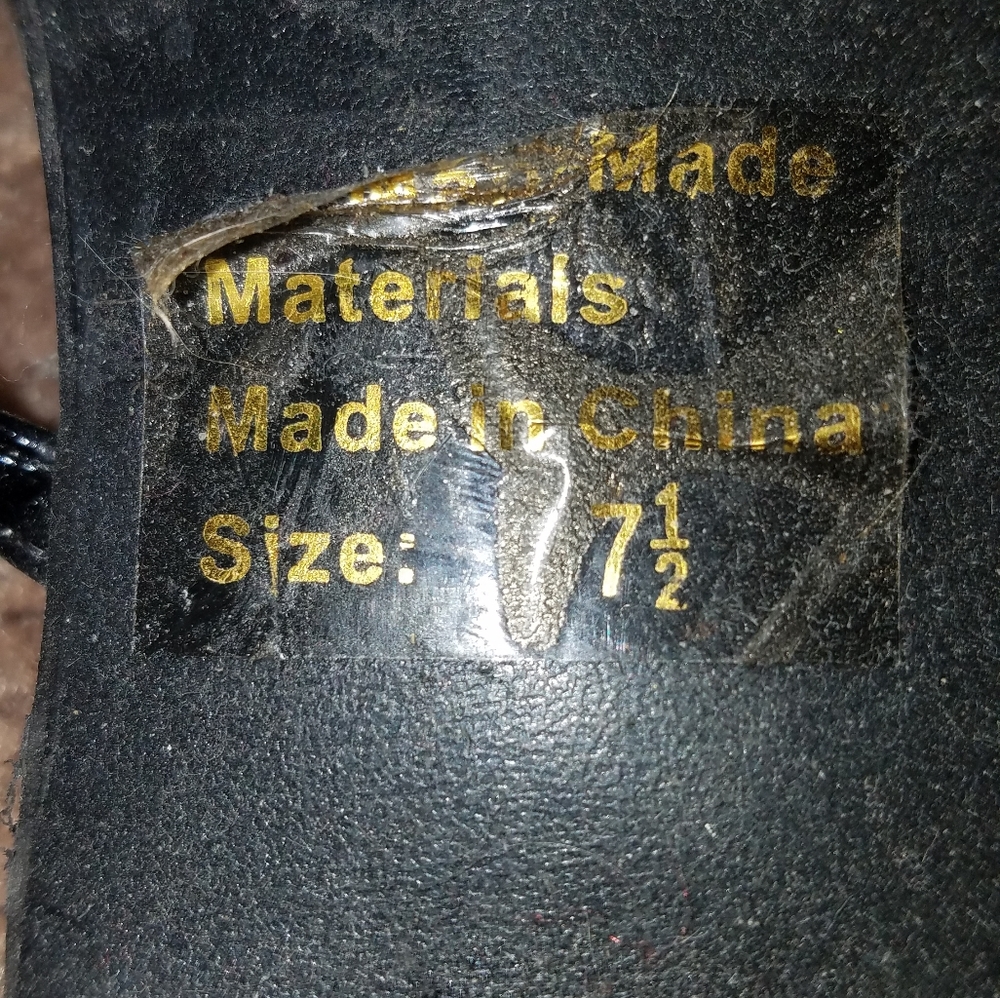 Heels - Picture 3 of 3